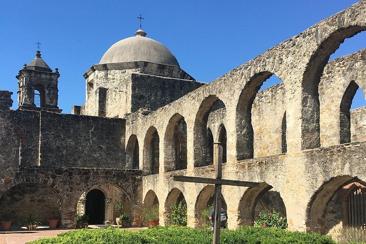 Small-Group San Antonio Missions Tour Review: Walk Through 300 Years of Living History