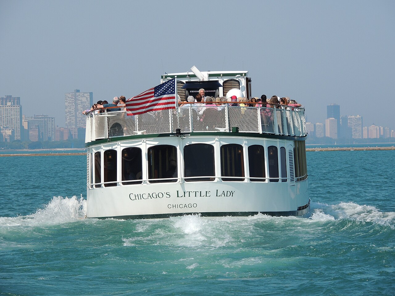 Chicago Architecture River Cruise aboard First Lady Review: The City from the Water