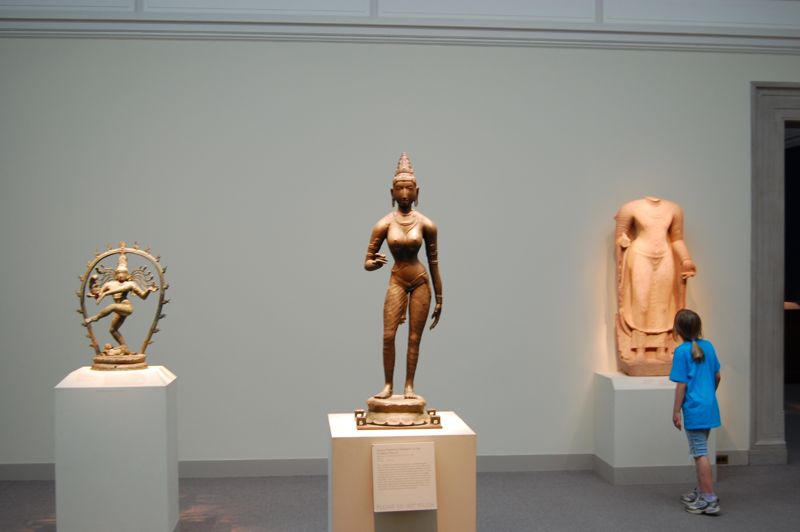 Woven and Cast: Smithsonian Asian Art Museum Opens Textiles & Metalwork Show Nov 7